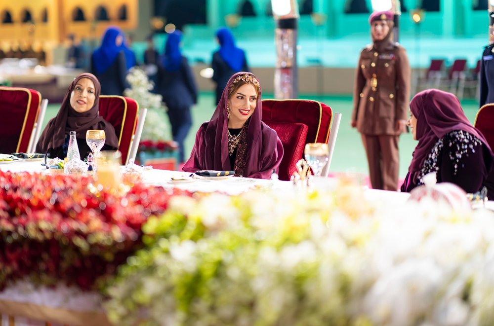 السيدة الجليلة تقيم حفل عشاء بمناسبة ذكرى تولّي جلالة السُّلطان مقاليد الحكم