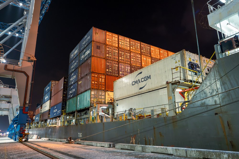 تدشين خدمات الرحلات المنتظمة إلى محطة أسياد للحاويات بالدقم